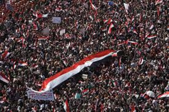 10- الثوار يحتفلون  فى ميدان التحرير بعد تحقق مطالبهم وتنحى مبارك عن الحكم. -اليوم السابع -1 -2016