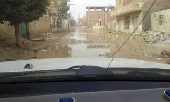  مياه الصرف الصحى تغرق منازل قرية فنارة بالإسماعيلية  (10)