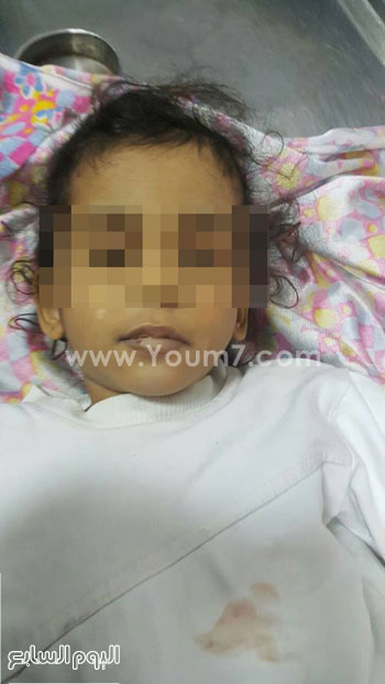 جثة الطفلة المتوفية بمستشفى المحلة بالغربية (2)
