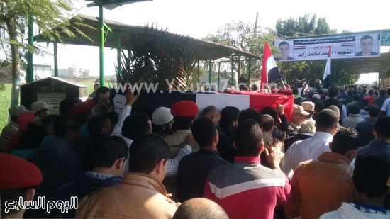 وصول جثمان شهيد الدقهلية (5)