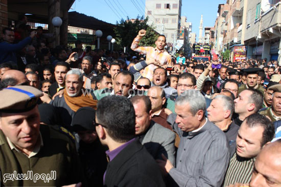 وصول جثمان شهيد الدقهلية (12)