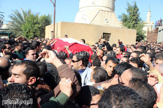 وصول جثمان شهيد الدقهلية (17)
