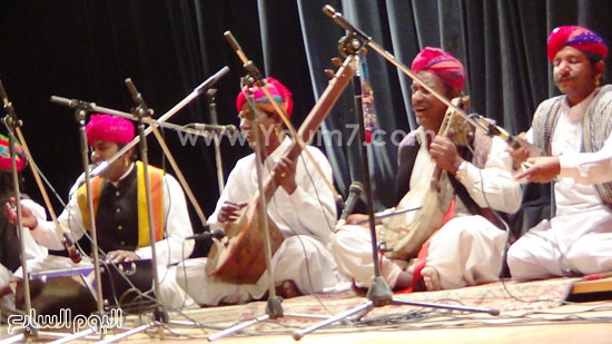 فرقة كالبيليا الهندية تقدم عروضها على مسرح  قصر  ثقافة الإسماعيلية (6)