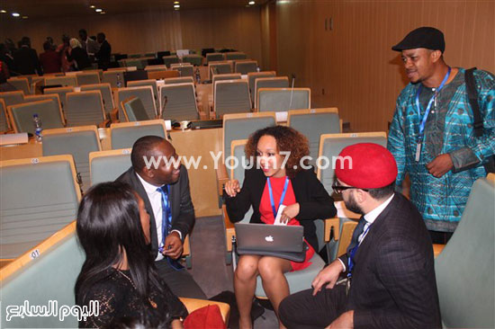 المشاركين فى الجلسات التحضيرية لحوار الأجيال مع القادة الأفارقة (12)
