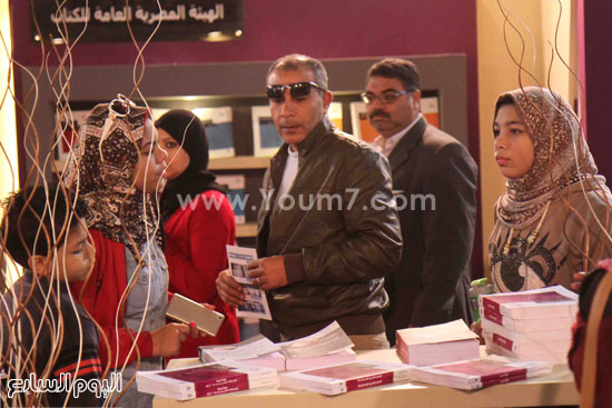 1 (33)محمد مختار جمعة  معرض الكتاب  وزير الاوقاف   مجانية  كتب الوسطية   لنشر الوسطية الوسطية والاعتدال