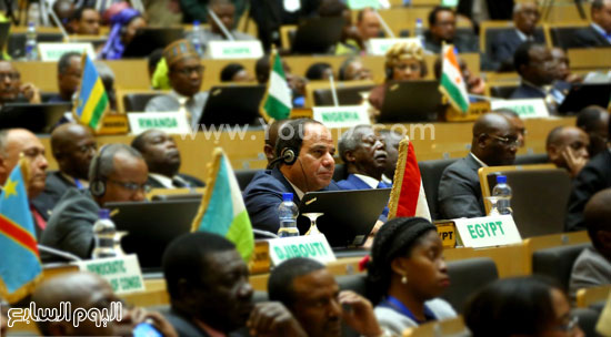 مشاركة-الرئيس-السيسي-فى-الجلسة-المغلقة-للقمة-الأفريقية-(4)