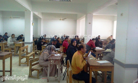 امتحانات التعليم المفتوح بجنوب سيناء (1)