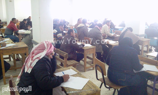 امتحانات التعليم المفتوح بجنوب سيناء (2)