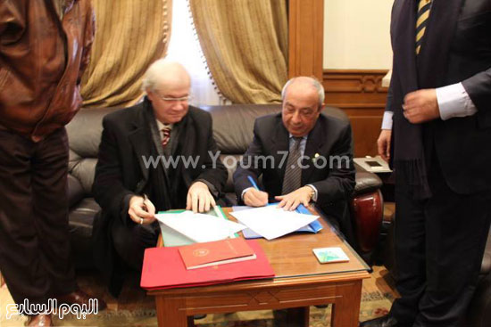 توقيع اتفاقية بين نقابة المهندسين والجامعة الروسية (2)