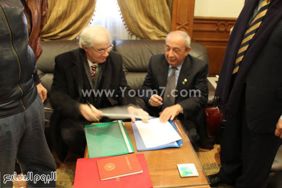 توقيع اتفاقية بين نقابة المهندسين والجامعة الروسية (3)