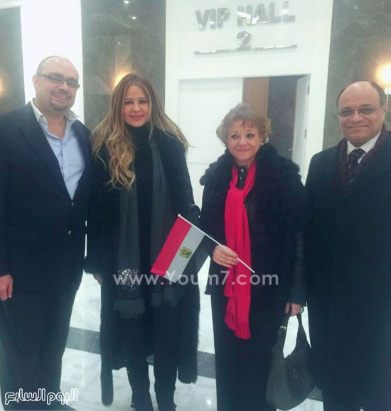 كارول-وزوجها-مع-الوزيرة-والسفيرة-فايزة-أبو-النجا-والسفير-هشام-الزميتى