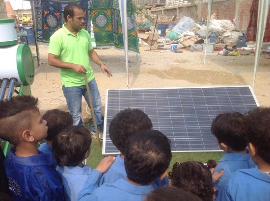 تعليم الأطفال كيفية الاستفادة من الطاقة الشمسية -اليوم السابع -1 -2016