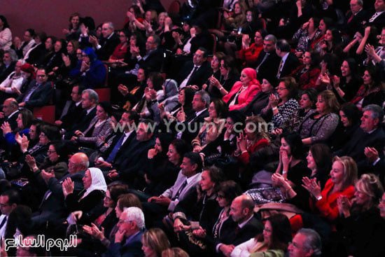  غادة والى وسط الحضور فى المسرح الكبير  -اليوم السابع -12 -2015