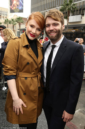 الممثلة الأمريكية برايس دالاس وزوجها الممثل سيث جابل -اليوم السابع -12 -2015