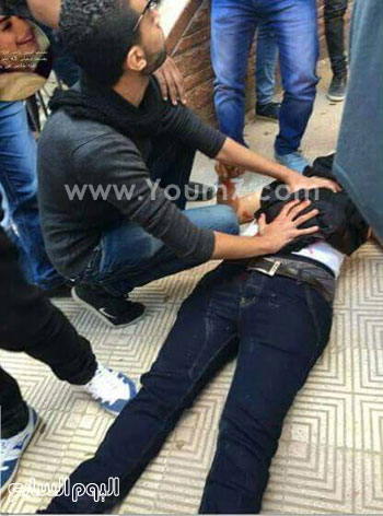  صورة للقتيل بعد تعرضه لطعنه فى الصدر -اليوم السابع -12 -2015