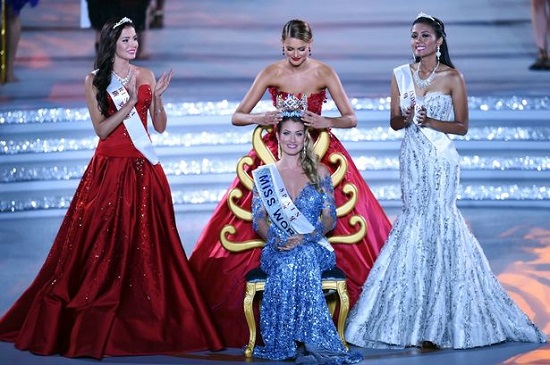 لحظة تتويج ملكة جمال إسبانيا بلقب ملكة جمال العالم -اليوم السابع -12 -2015