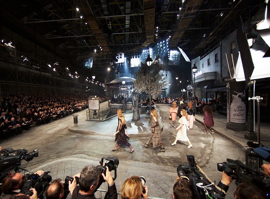عرض الأزياء يعكس جمال تراث روما -اليوم السابع -12 -2015