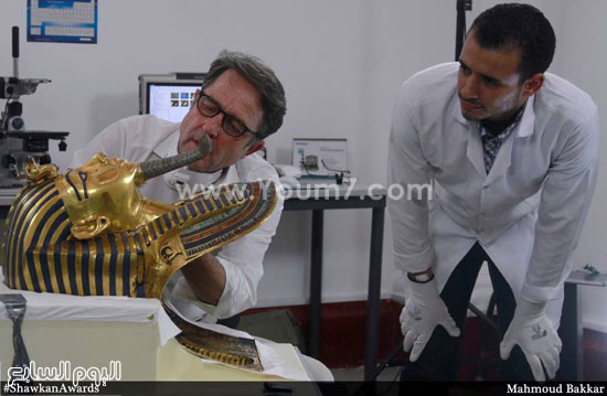 رميم قناع الملك توت عنخ آمون بالمتحف المصرى - تصوير: محمود بكار -اليوم السابع -12 -2015