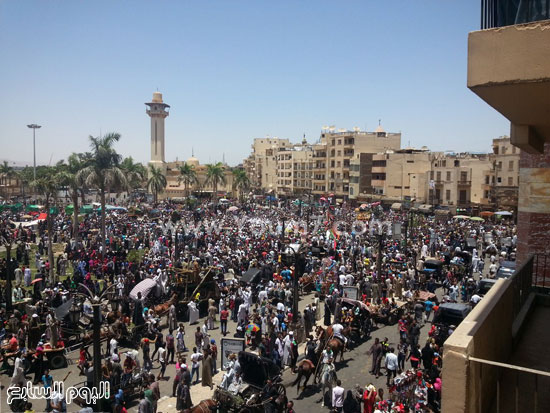 دورة مولد أبو الحجاج الأقصرى وآلاف المواطنين يحتفلون بمولده في الساحة -اليوم السابع -12 -2015
