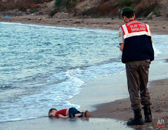 جثة الطفل السورى الغريق 