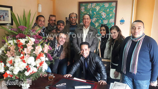 نجاح عمرو عابدين فى انتخابات السينمائ (2)