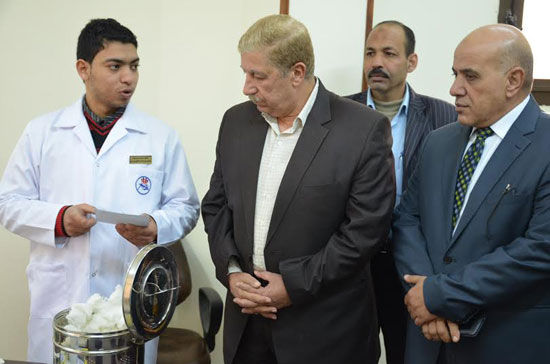 محافظ الاسماعيلية يشهد انطلاق المبادرة مصر بلا فيروس (2)