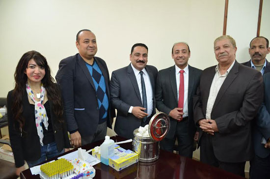 محافظ الاسماعيلية يشهد انطلاق المبادرة مصر بلا فيروس (5)