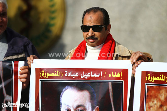 انصار مبارك مستشفى المعادى ذكرى التنحى الرئيس مبارك حسنى مبارح (3)