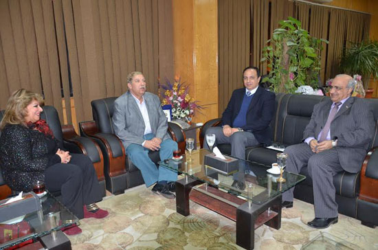 اجتماع محافظ الاسماعيلية (1)