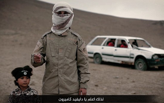 .طفل داعشى يفجر سيارة  (1)