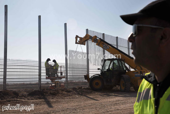 الاحتلال الإسرائيلى  أخبار الأردن بناء جدار عازل (3)