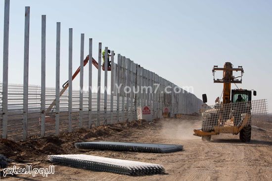 الاحتلال الإسرائيلى  أخبار الأردن بناء جدار عازل (6)