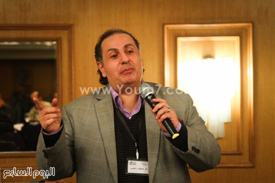 مؤتمر تطوير المجتمع والسياسات الصحية والقانونية والبنية التشريعية للتجاوب مع فيروس نقص المناعة الإيدز فى مصر (20)