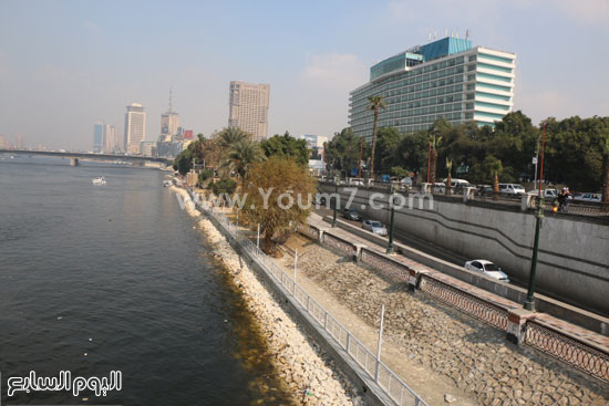محافظ-القاهرة-خلال-تفقده-كورنيش-النيل-(8)