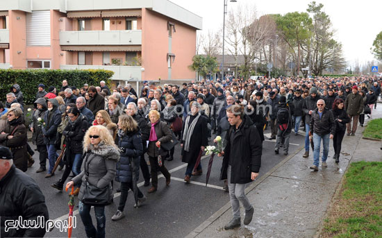 إيطاليا  تشييع جثمان  تصوير  الجنازة  أخبار مصر ريجينى  سائل الإعلام (5)