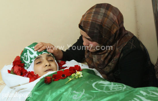 تشييع جثمان المراهقة الفلسطينية كلزار العويرى (6)