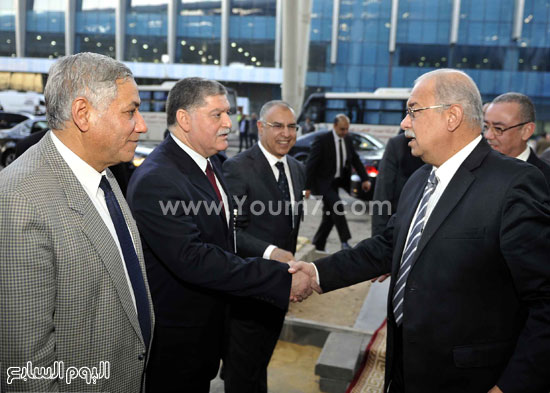 شريف اسماعيل حسام كمال مطار القاهرة مجلس الوزراء  (5)