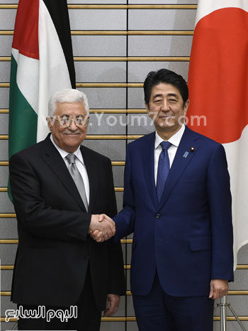 الرئيس الفلسطينى محمود عباس مع إمبراطور اليابان أكيهيتو (4)