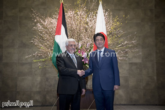 الرئيس الفلسطينى محمود عباس مع إمبراطور اليابان أكيهيتو (8)
