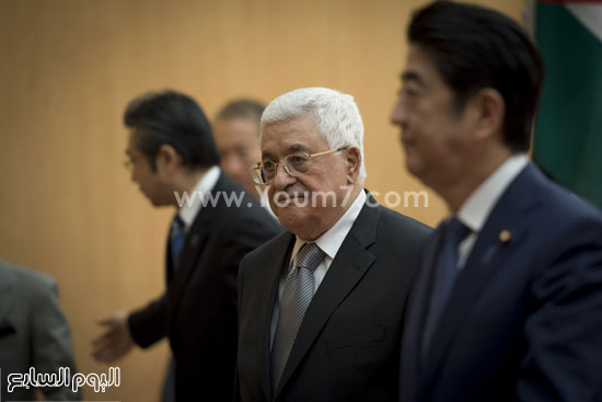 الرئيس الفلسطينى محمود عباس مع إمبراطور اليابان أكيهيتو (13)