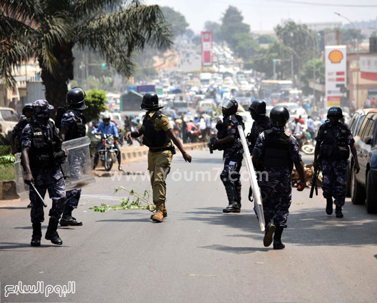 اعتقال زعيم المعارضة فى أوغندا (7)