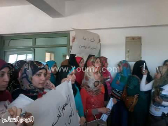 إضراب طلاب المعهد الفنى الصحى بالإسكندرية (1)