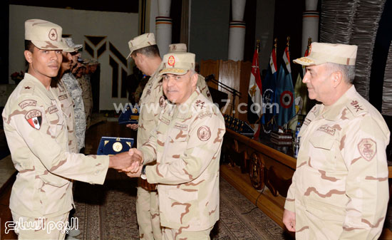 القوات المسلحة الجيش  التنمية  المنطقة الجنوبية  اخبار مصر الفريق اول صدقى صبحى (1)
