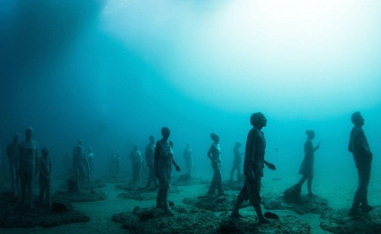 متحف تحت الماء (3)