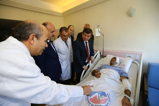 رئيس الوزراء التركى  داود اوغلو اخبار تركيا   تركيا  ستشفى تركى هجوم انقرة (1)