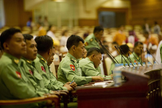البرلمان-ميانمار-سان سو تشى (7)