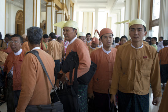 البرلمان-ميانمار-سان سو تشى (15)