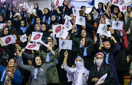  الدعاية الانتخابية بين الإصلاحيين والمتشددين بإيران (1)