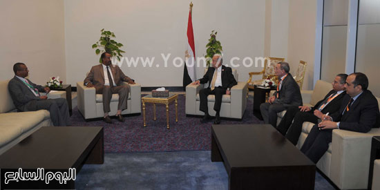 شريف اسماعيل و وزير الاستثمار السودانى (2)
