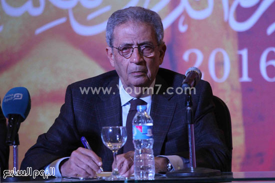 عمرو موسى فى معرض الكتاب (5)